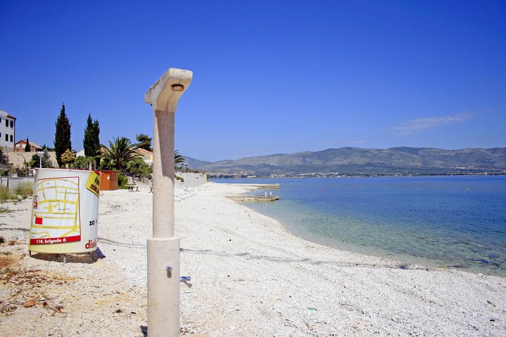 Apartments Villa Zvonimir スラティネ 部屋 写真