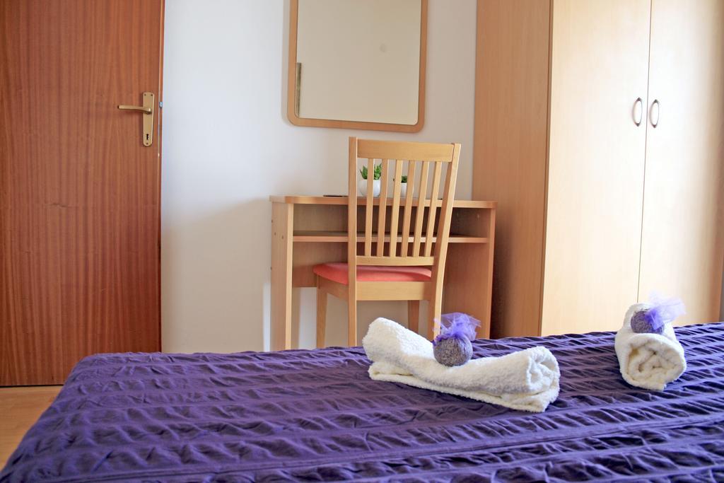 Apartments Villa Zvonimir スラティネ 部屋 写真